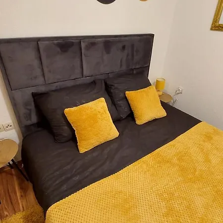 Gasthof Beautiful Four Color Rooms Cres