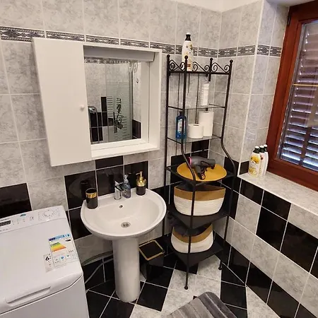 Beautiful Four Color Rooms Cres
