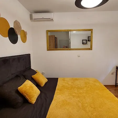 Beautiful Four Color Rooms Cres