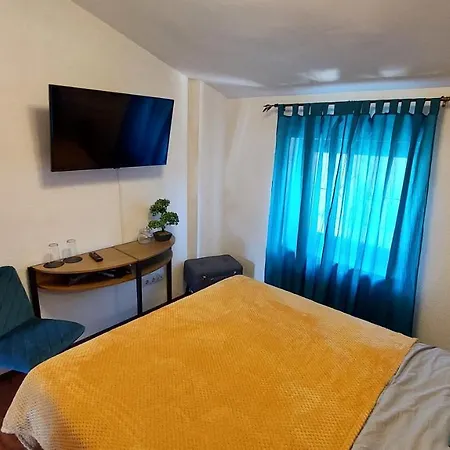 Guest house Beautiful Four Color Rooms *